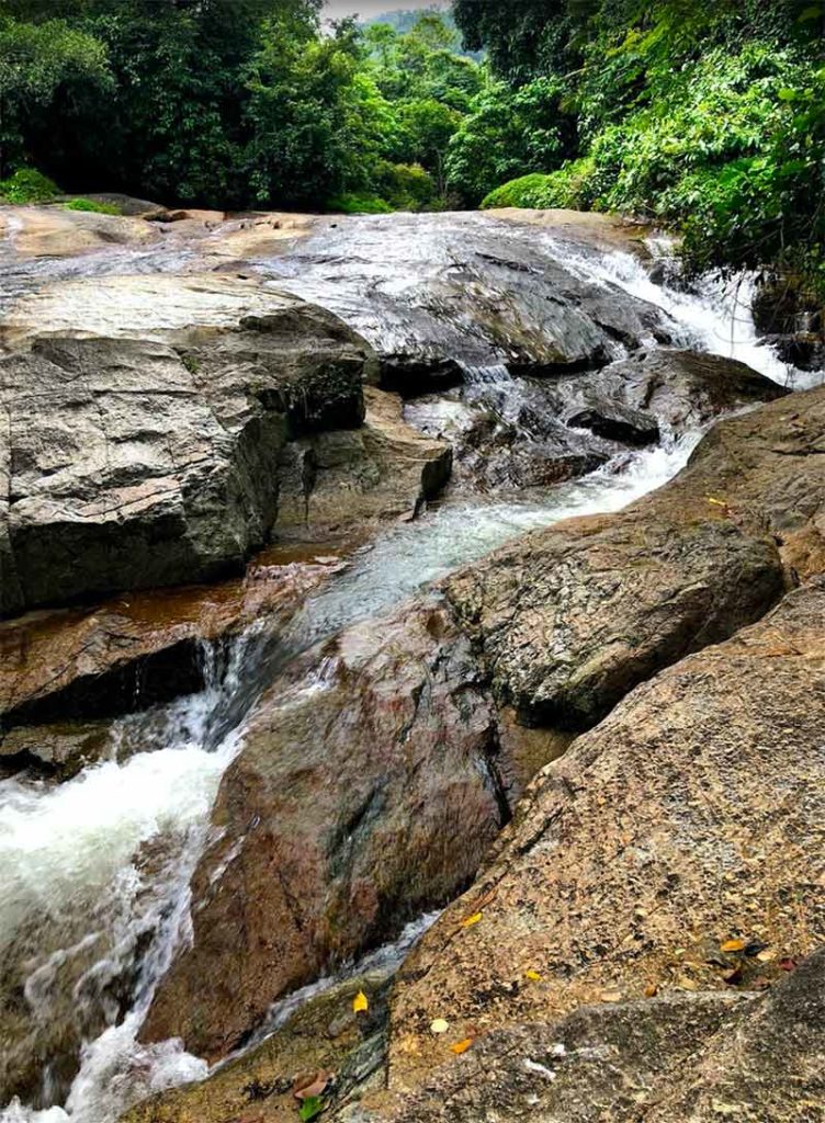 Exploring the Hidden Waterfalls of Koh Samui - The Private World